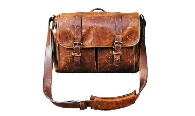 pocket, leather bag, briefcase, schoolbag, leather, shoulder strap, isolated, cut out, leather bag, leather bag, leather bag, leather bag, leather bag, briefcase, briefcase, briefcase, briefcase, leather, leather, leather. Choosing a work bag: straps, laptop padding, failure points