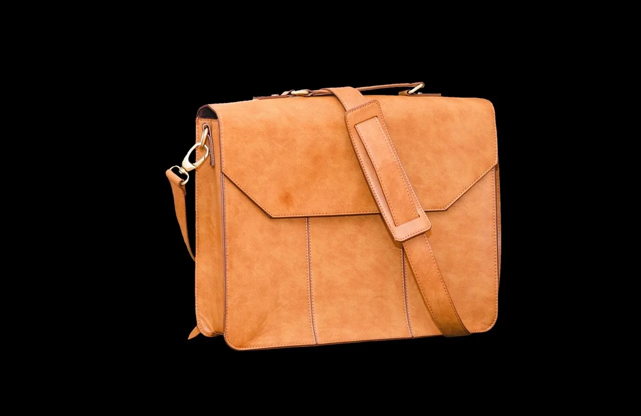 leather bag, pocket, briefcase, purse, leather, leather straps, fashion, leather goods, leather bag, briefcase, briefcase, briefcase, briefcase, briefcase, purse, purse, leather goods. Accessory materials that survive daily professional wear, not just a season
